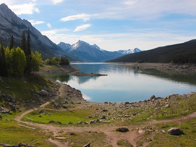贾斯珀国家公园位于加拿大艾伯塔省落基山脉 11