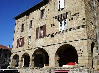 Casa medieval de Pradelles