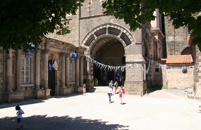 The Notre-Dame Cathedral of Puy 3