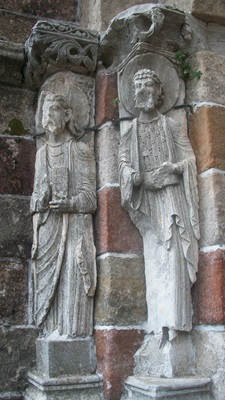 Vår Frus kyrka i Thines i Ardèche 13